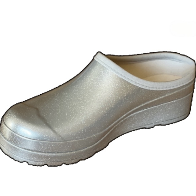 Can Chef Boots Withstand the High - Temperature Conditions of a Busy Kitchen? image 1